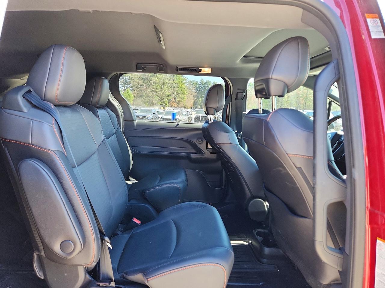 2021 TOYOTA SIENNA XSE 7-PASSENGER photo 31