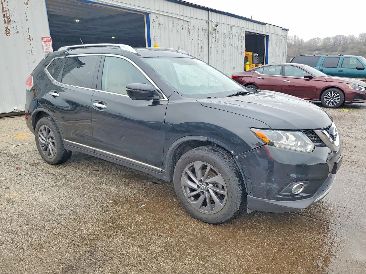2016 NISSAN ROGUE SL photo 4