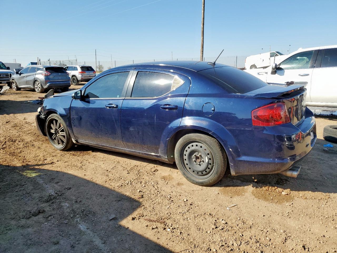 2014 DODGE AVENGER SE photo 4