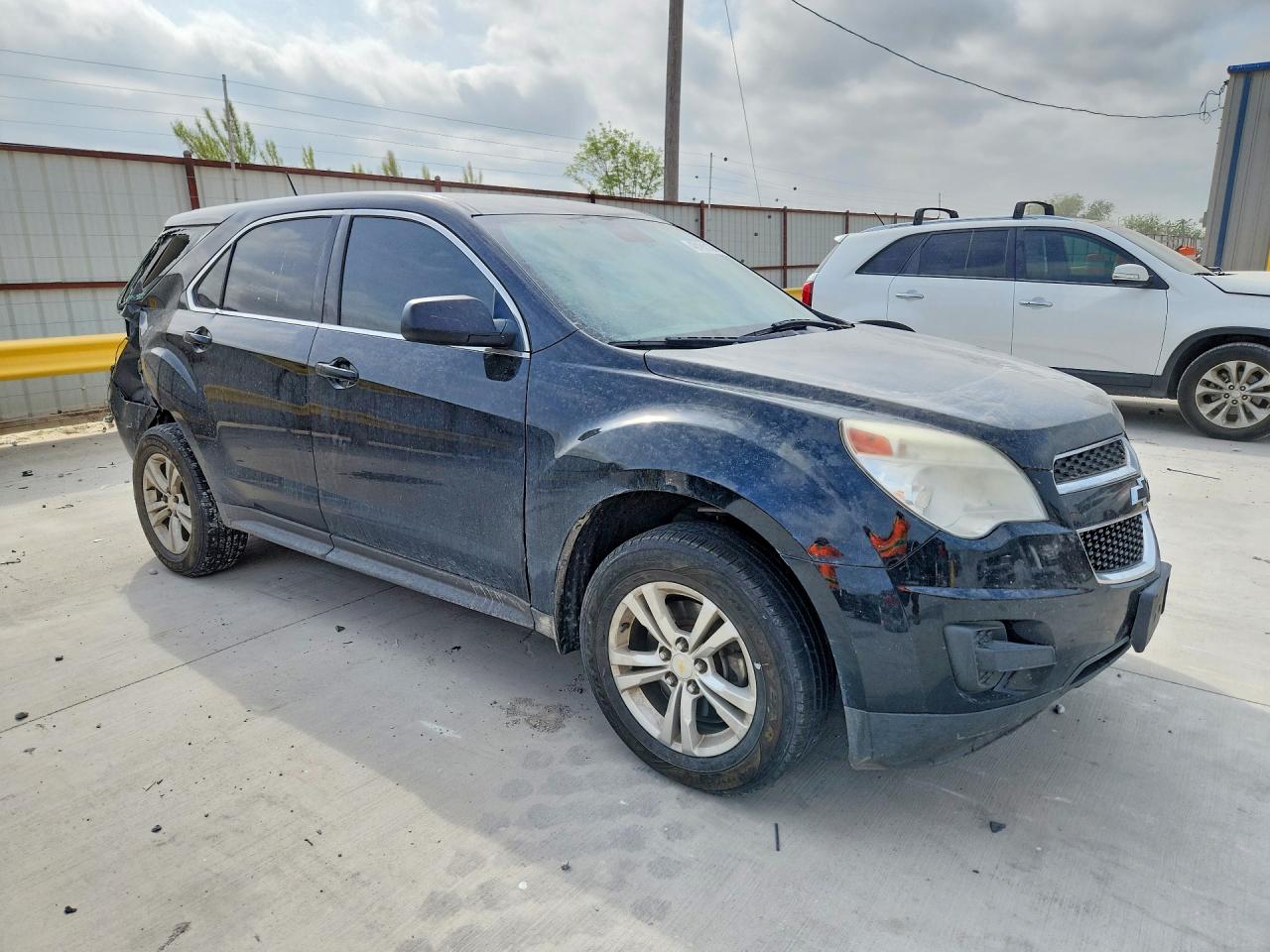 2015 CHEVROLET EQUINOX LS photo 10