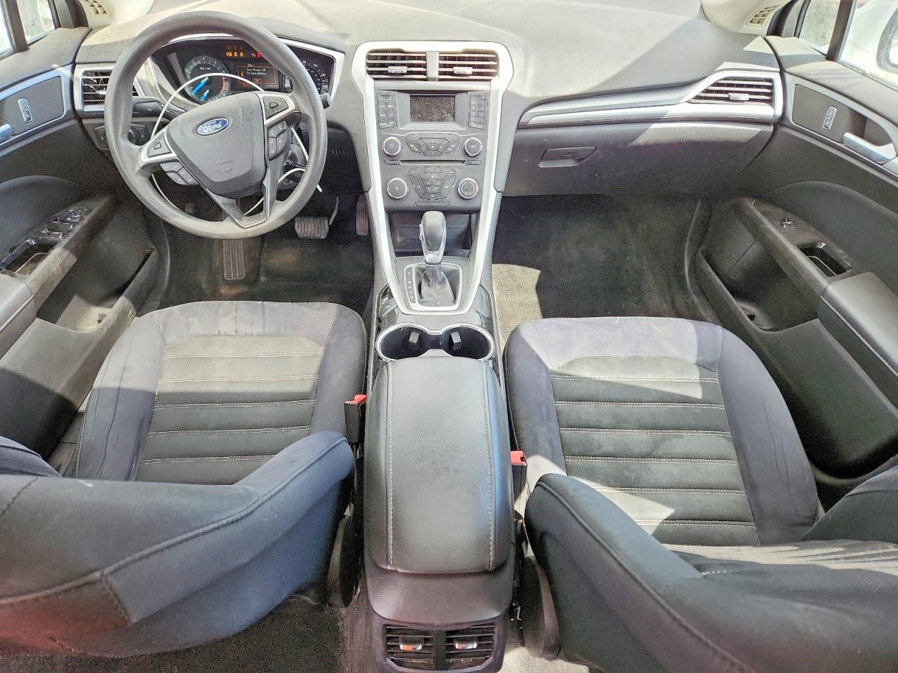 2015 FORD FUSION SE photo 22