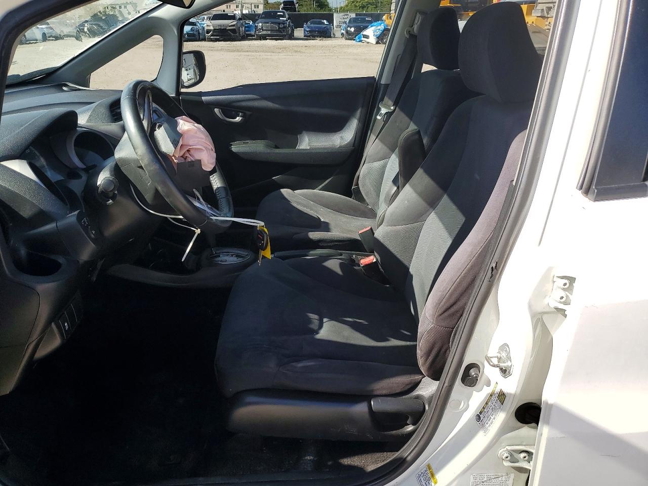 2011 HONDA FIT SPORT photo 19