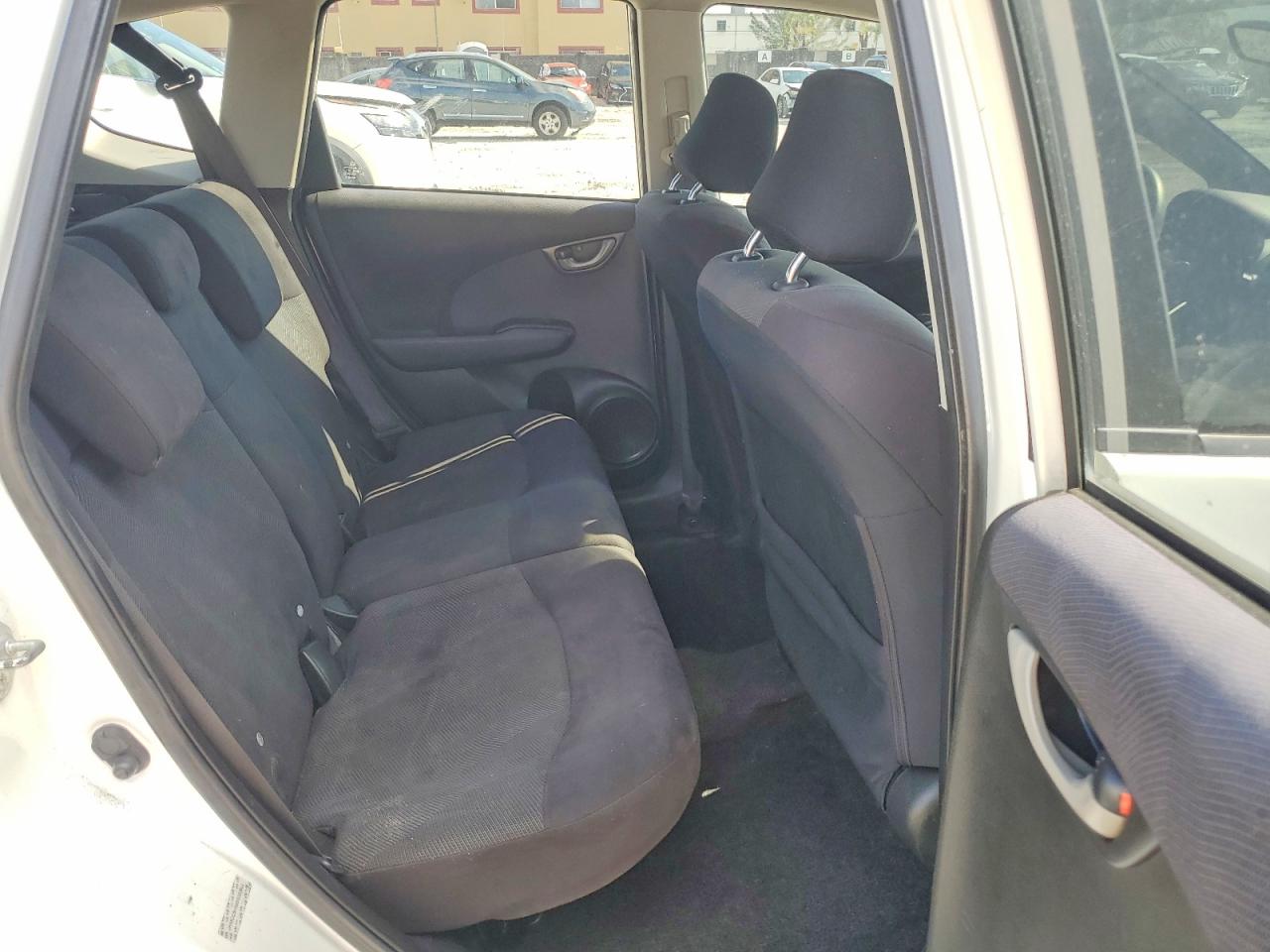 2011 HONDA FIT SPORT photo 28
