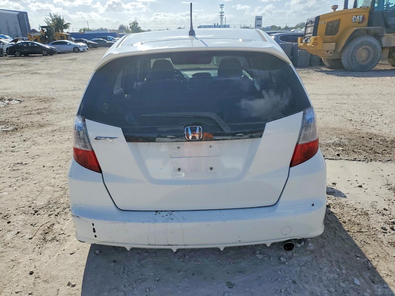 2011 HONDA FIT SPORT photo 16