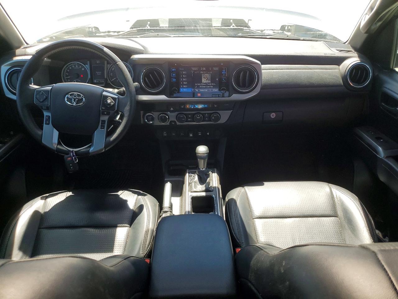 2019 TOYOTA TACOMA LIMITED photo 15