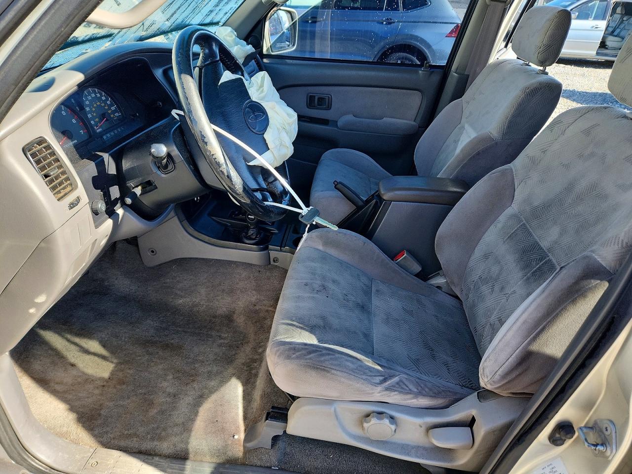 2001 TOYOTA 4RUNNER SR5 photo 19