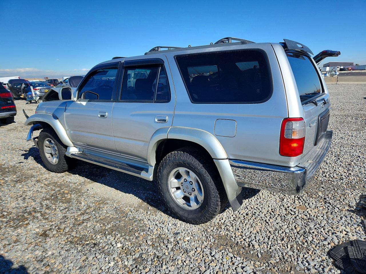 2001 TOYOTA 4RUNNER SR5 photo 4