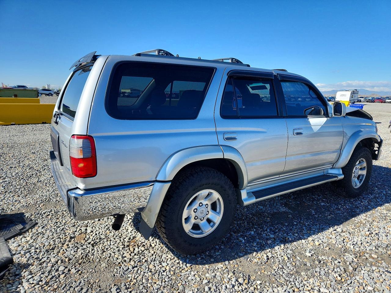 2001 TOYOTA 4RUNNER SR5 photo 7