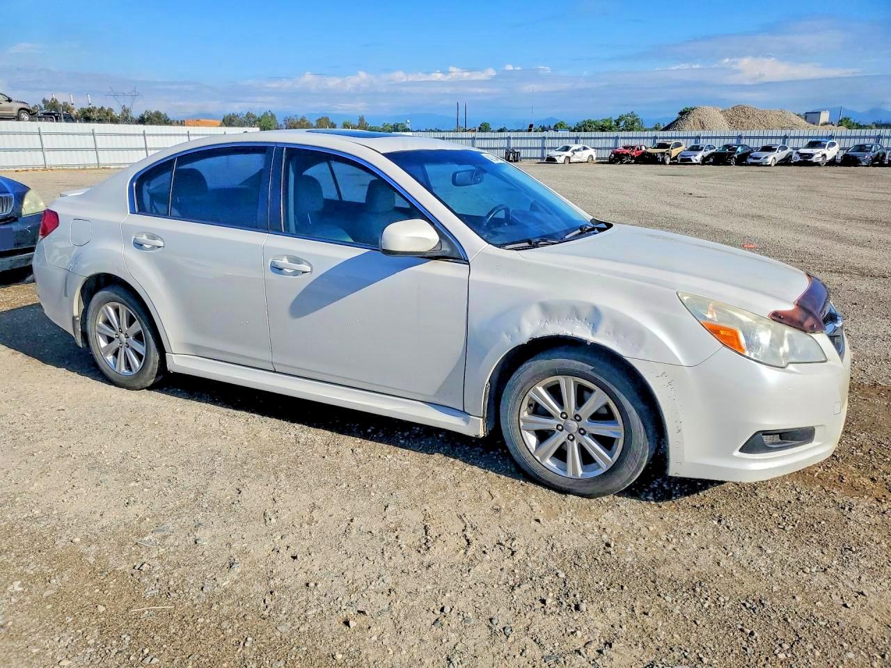 2011 SUBARU LEGACY 2.5I PREMIUM photo 7