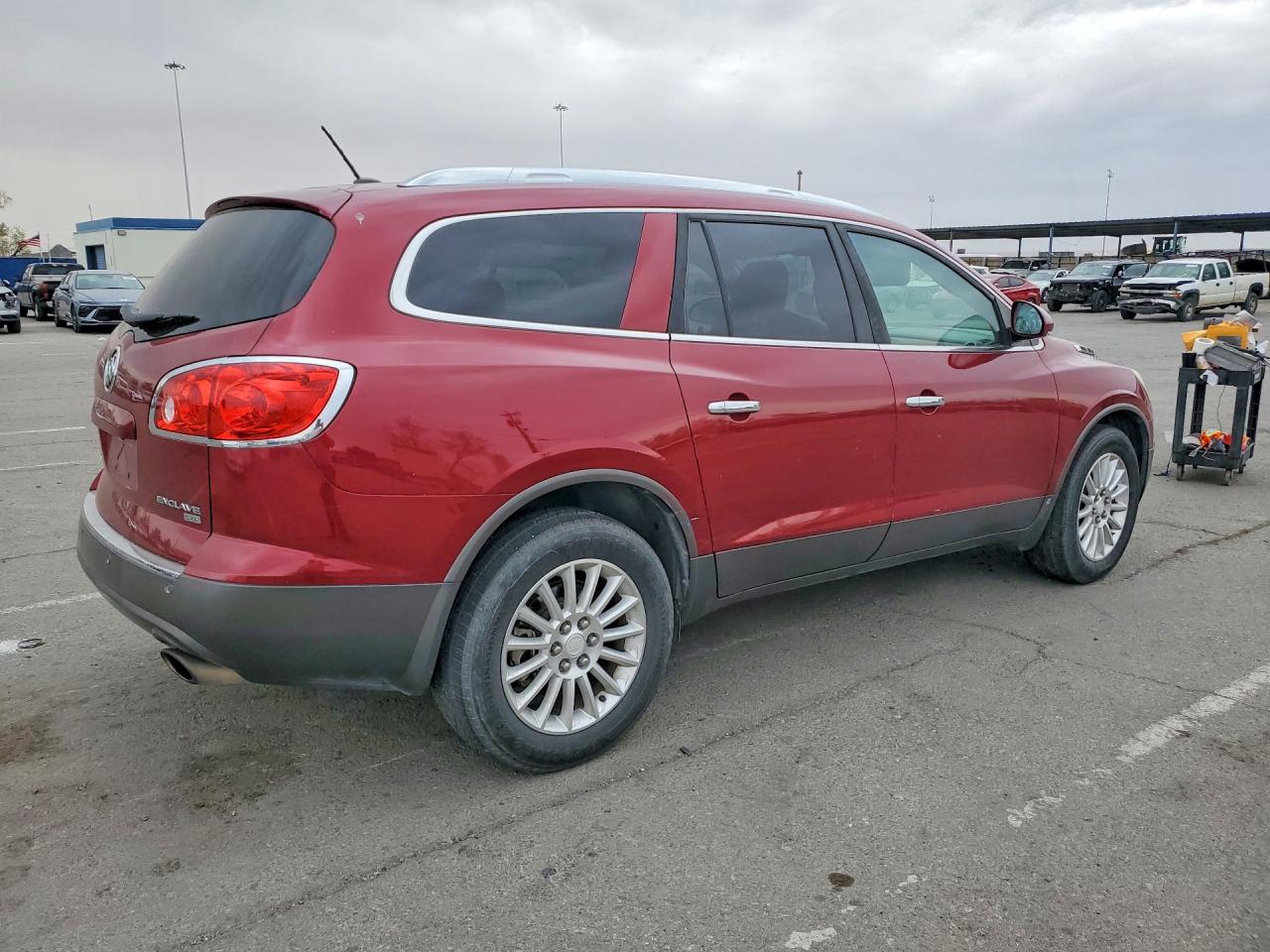 2010 BUICK ENCLAVE CXL photo 7