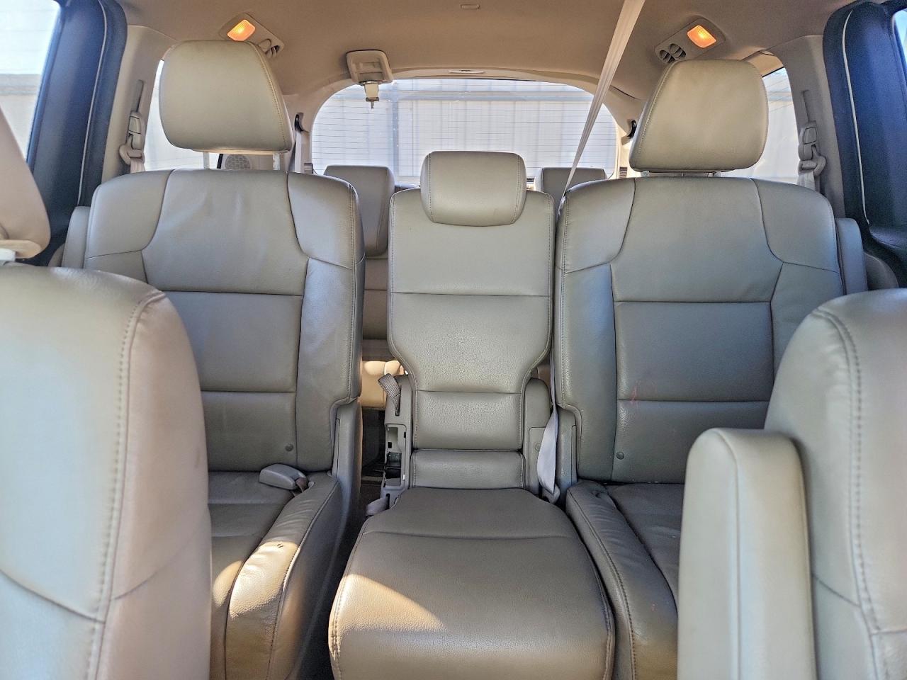 2016 HONDA ODYSSEY TOURING photo 28