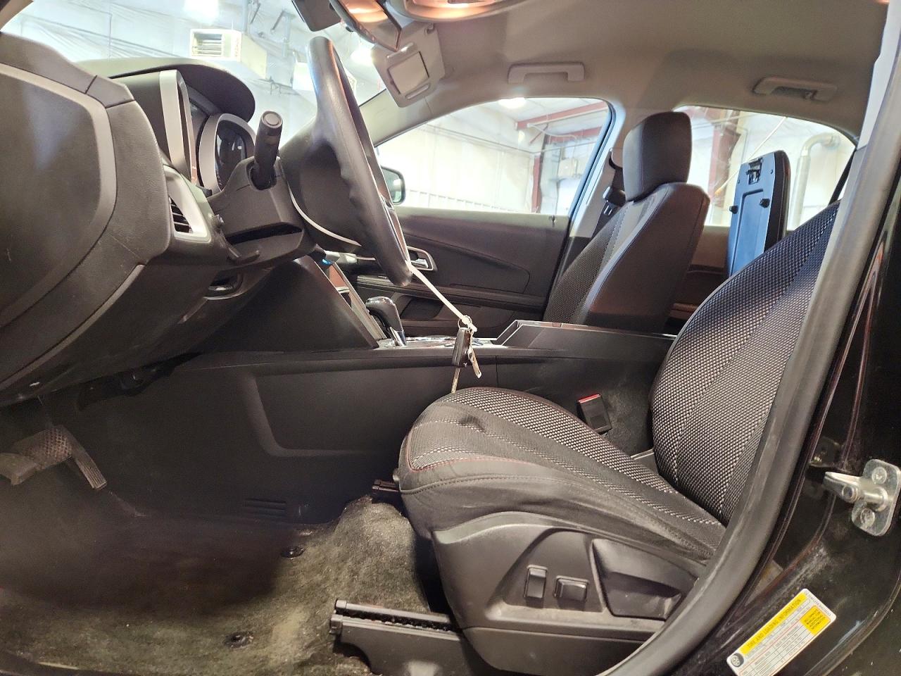 2017 CHEVROLET EQUINOX LS photo 13