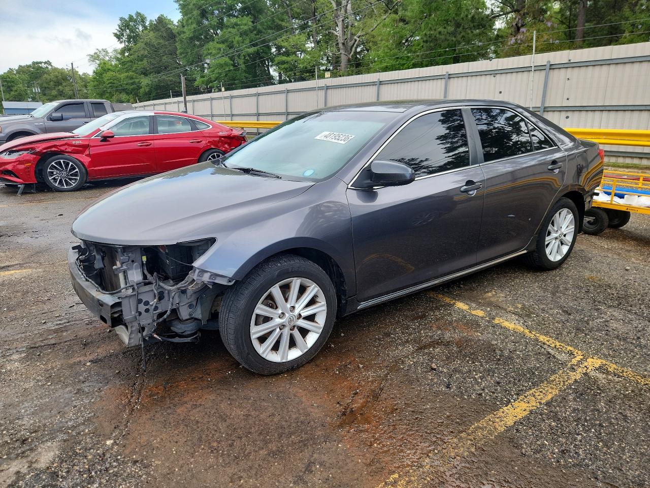 2014 TOYOTA CAMRY