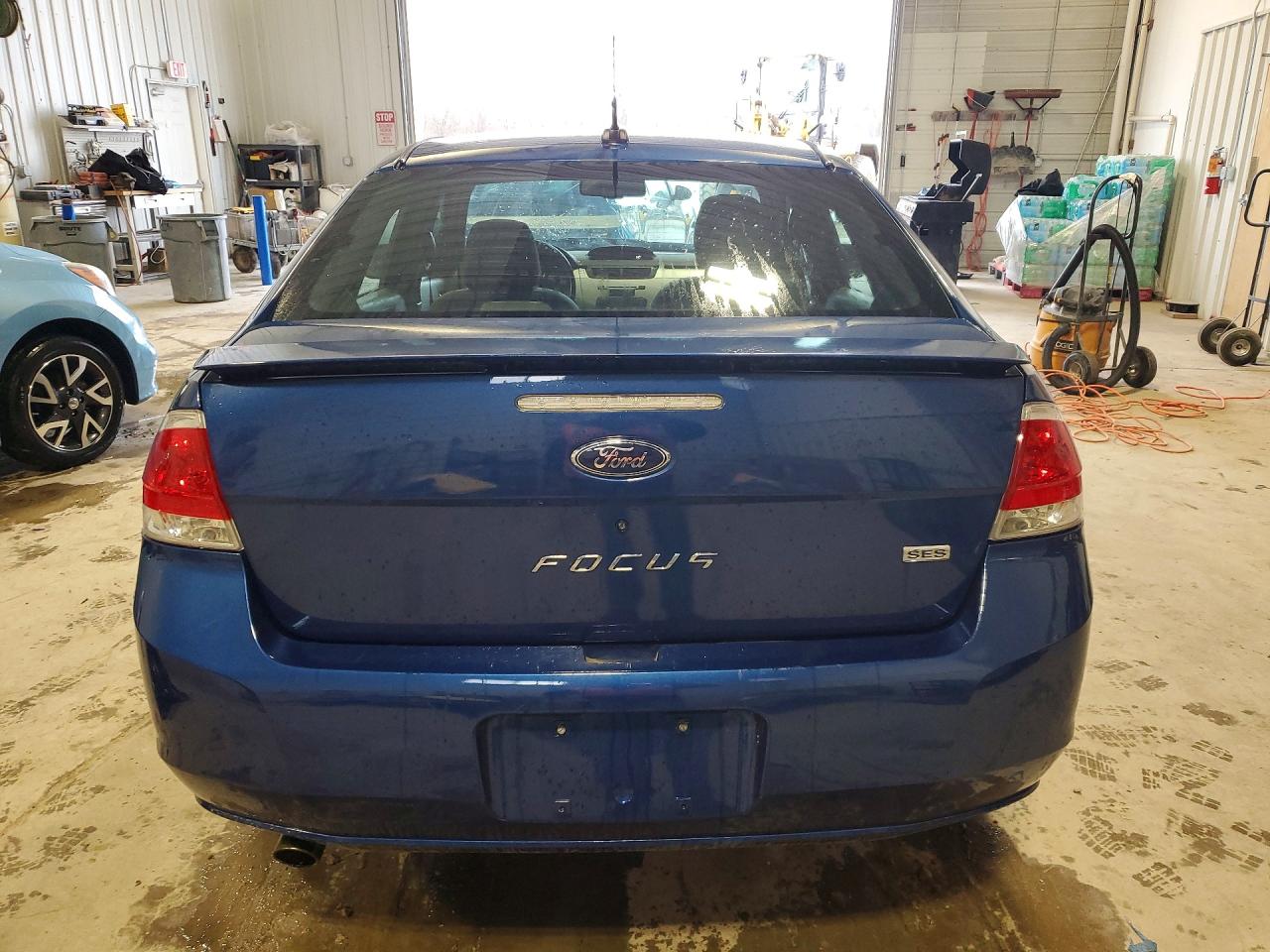 2008 FORD FOCUS SE photo 16