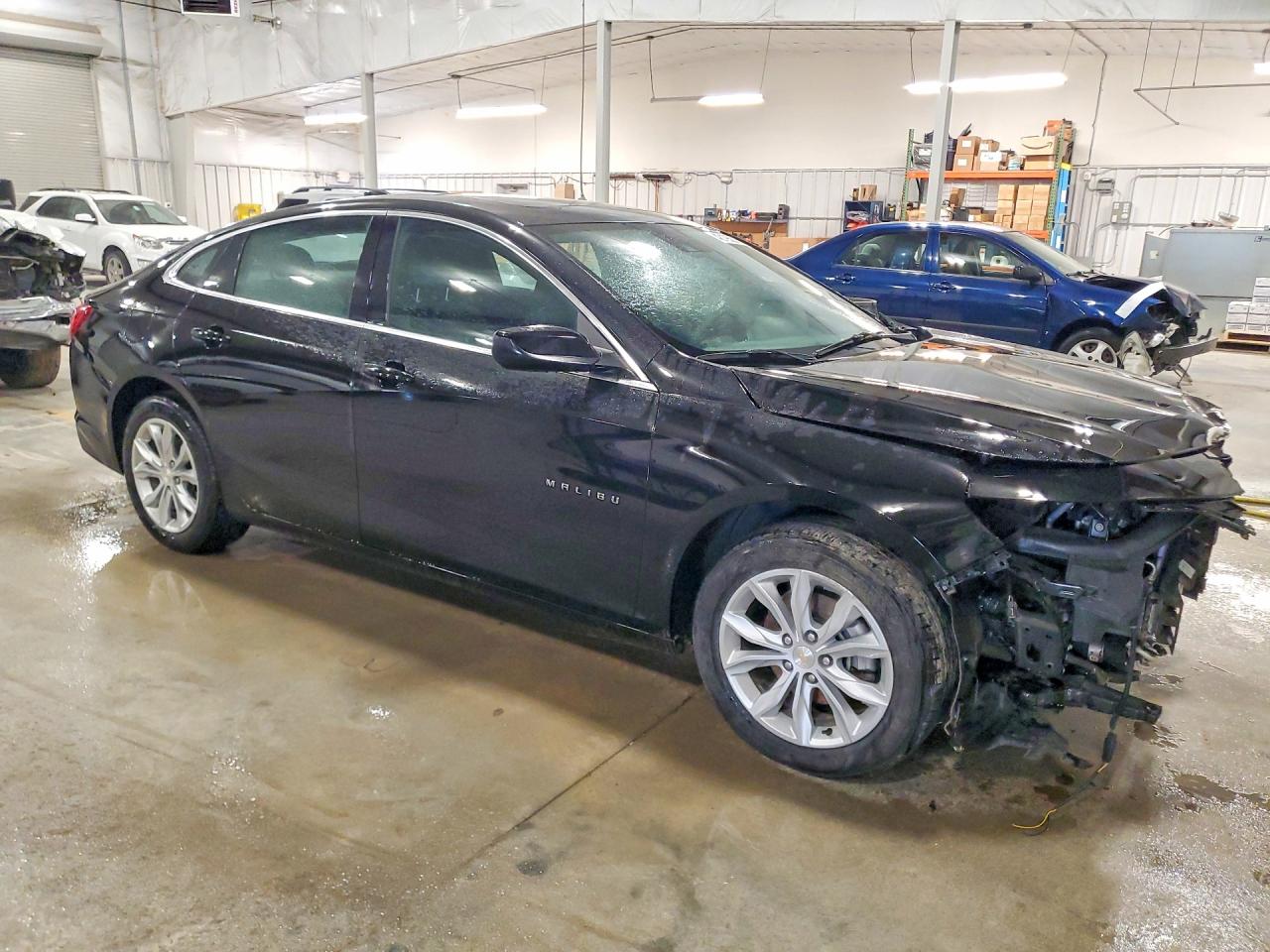 2024 CHEVROLET MALIBU LT photo 4