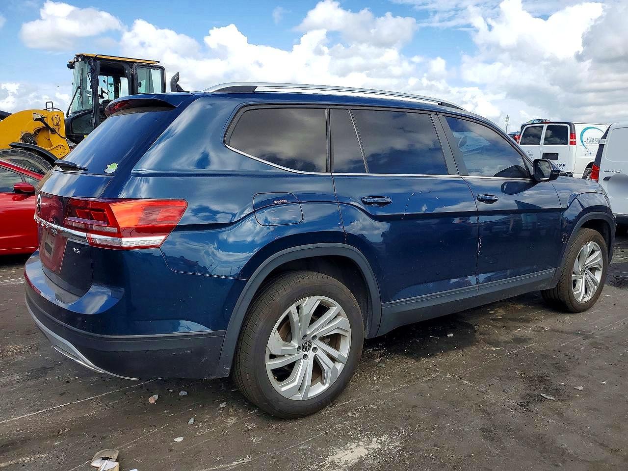 2018 VOLKSWAGEN ATLAS SE photo 7