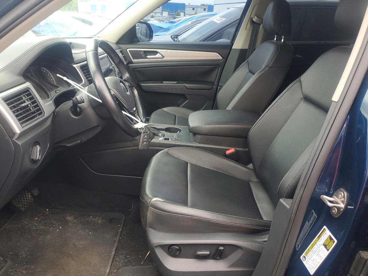 2018 VOLKSWAGEN ATLAS SE photo 19
