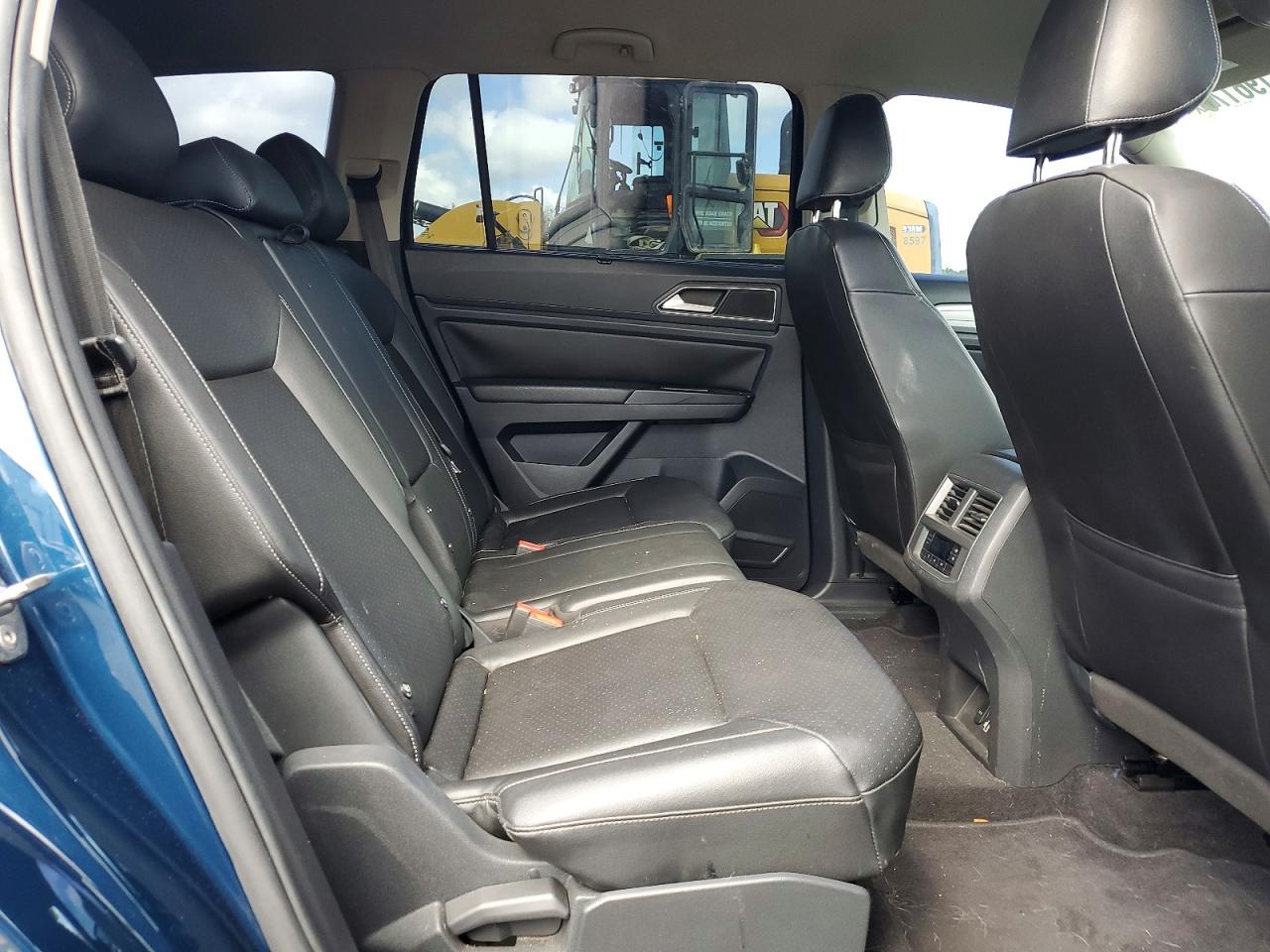 2018 VOLKSWAGEN ATLAS SE photo 31