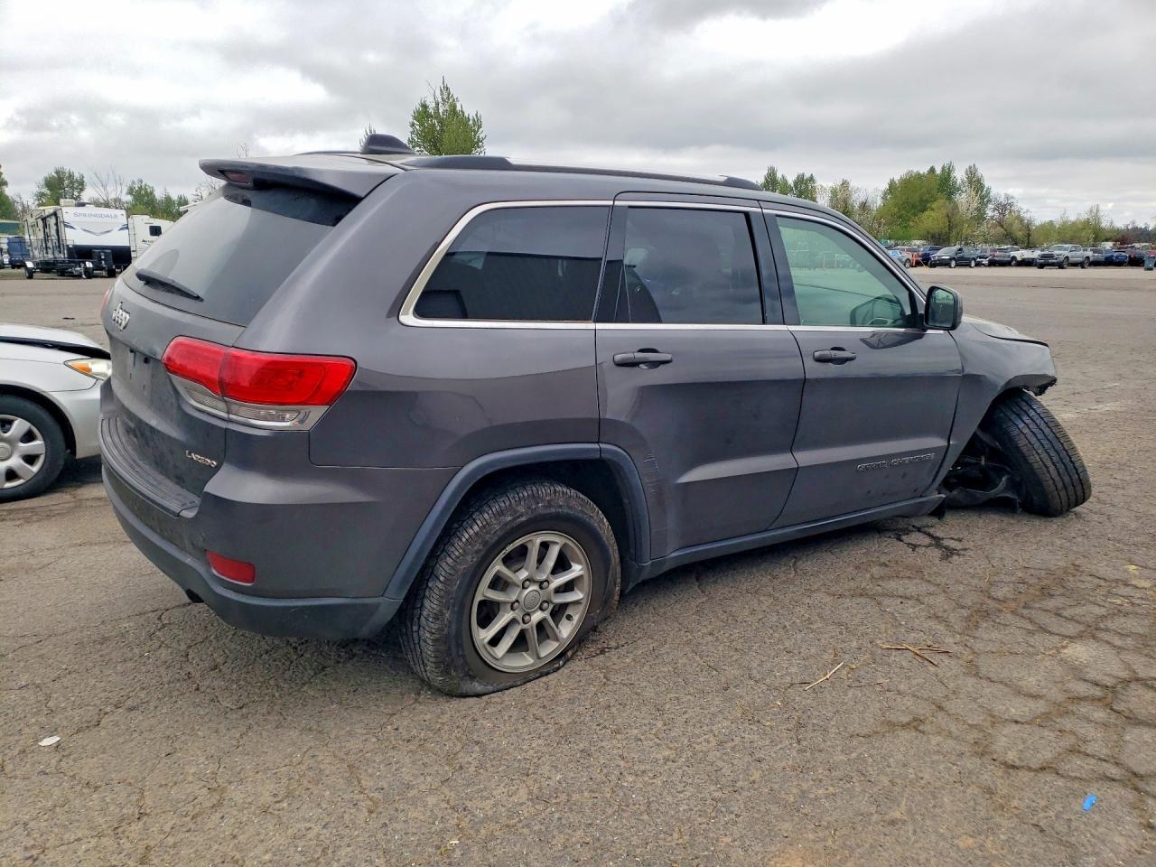 2018 JEEP GRAND CHEROKEE LAREDO photo 5