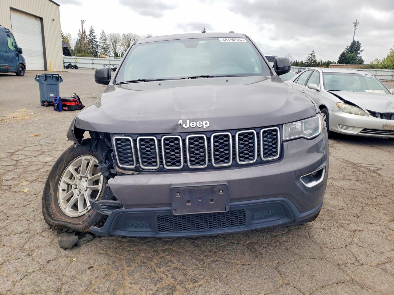 2018 JEEP GRAND CHEROKEE LAREDO photo 9