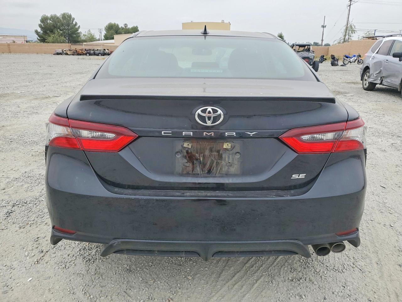 2024 TOYOTA CAMRY SE photo 6