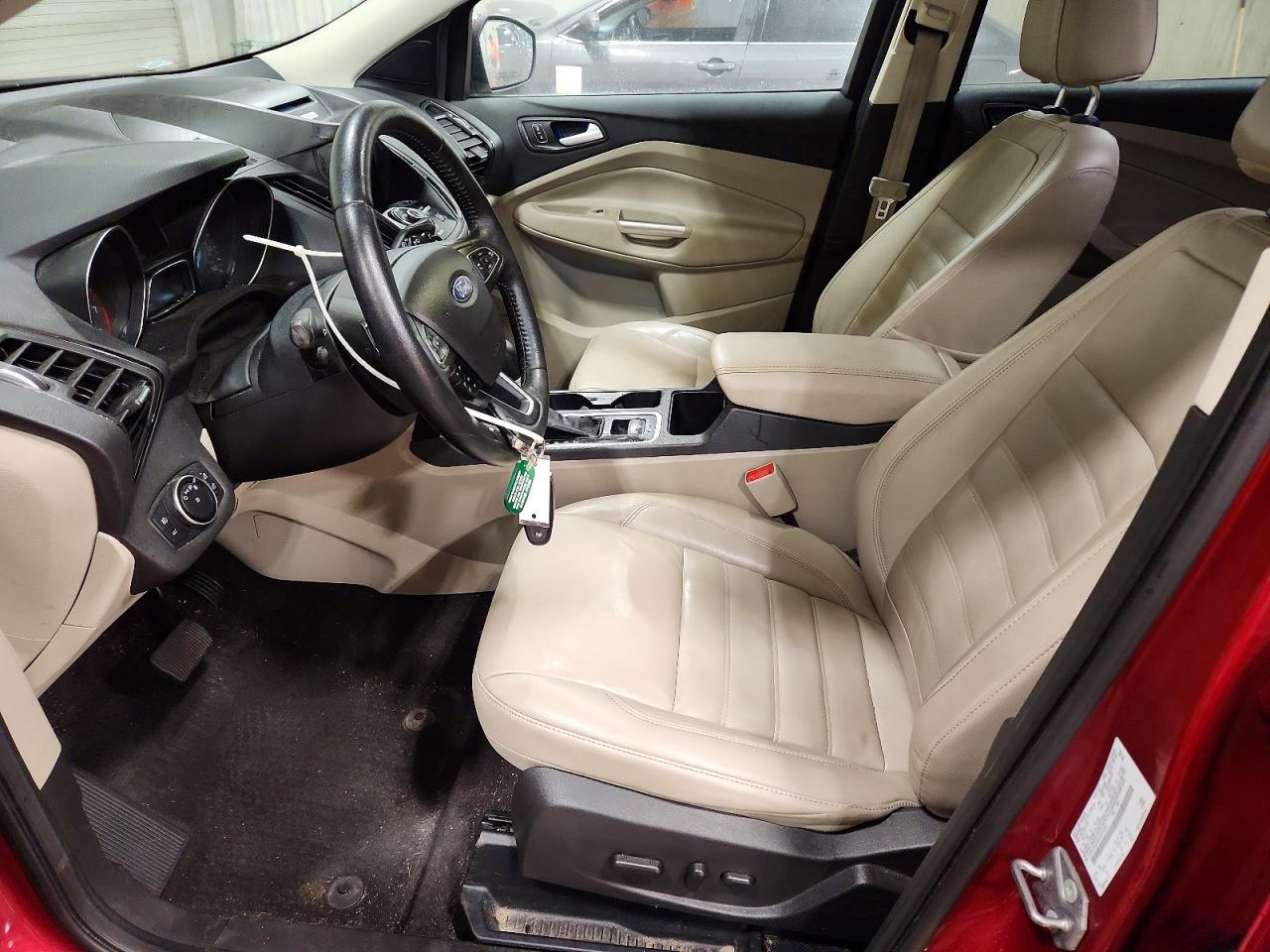 2017 FORD ESCAPE TITANIUM photo 19