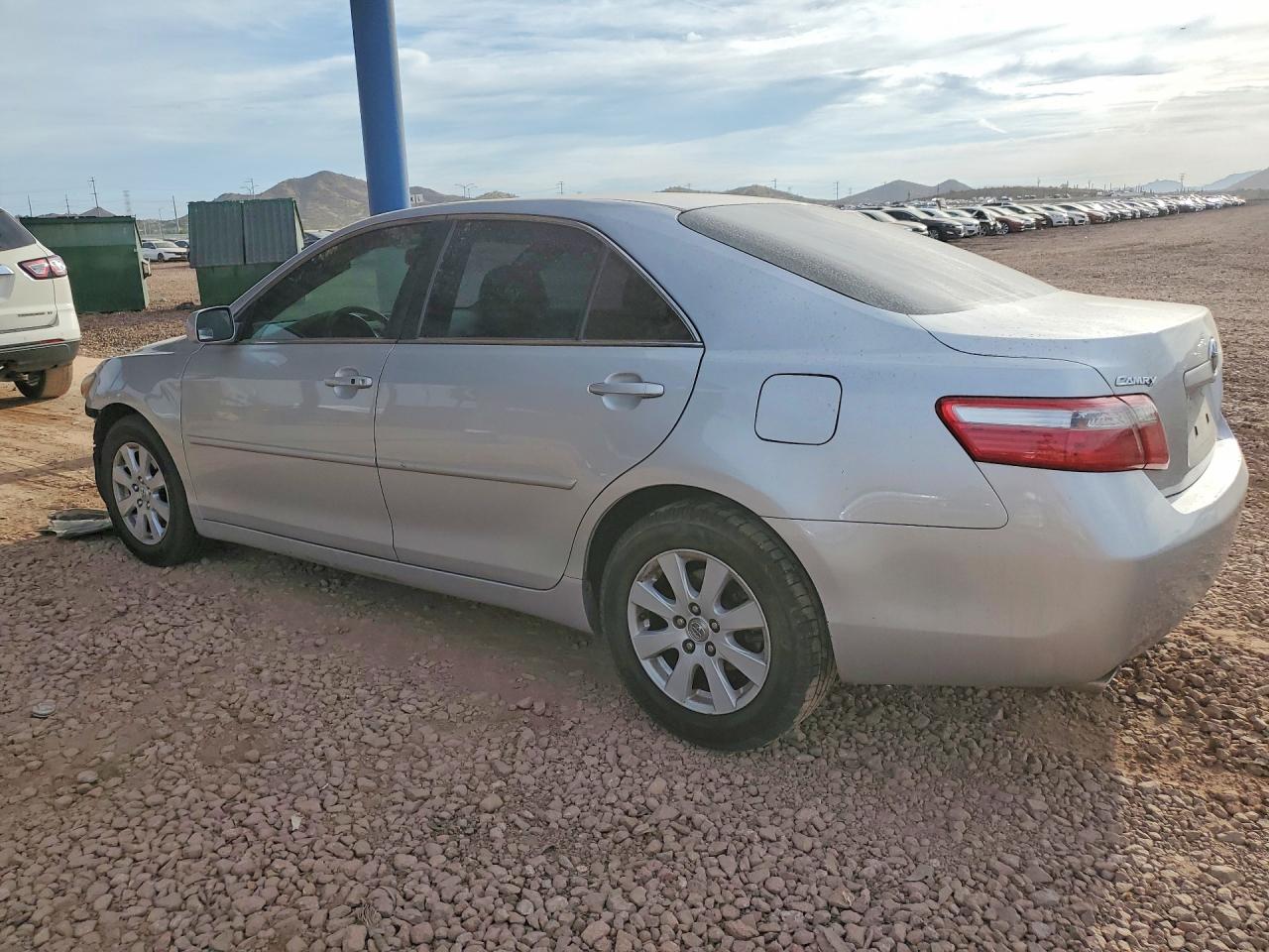 2009 TOYOTA CAMRY XLE V6 photo 3