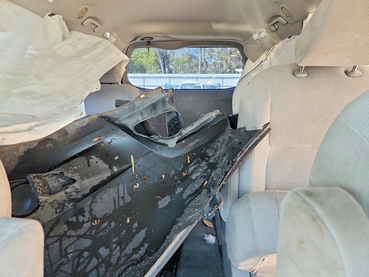 2017 TOYOTA SIENNA L 7-PASSENGER photo 28