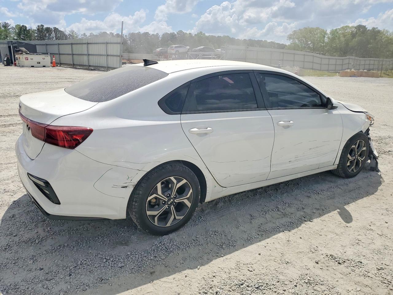 2021 KIA FORTE LXS photo 5