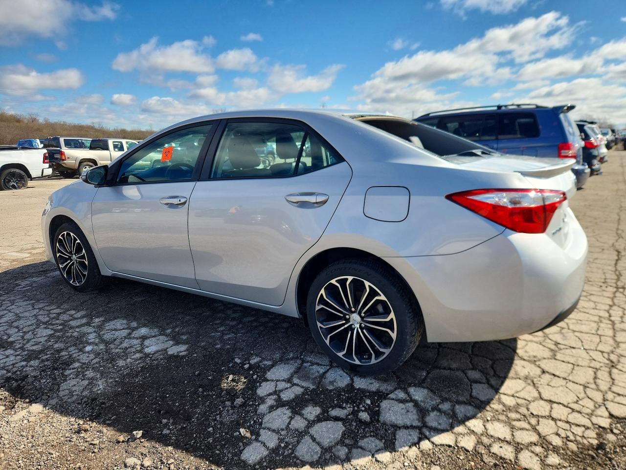 2014 TOYOTA COROLLA S PLUS photo 3