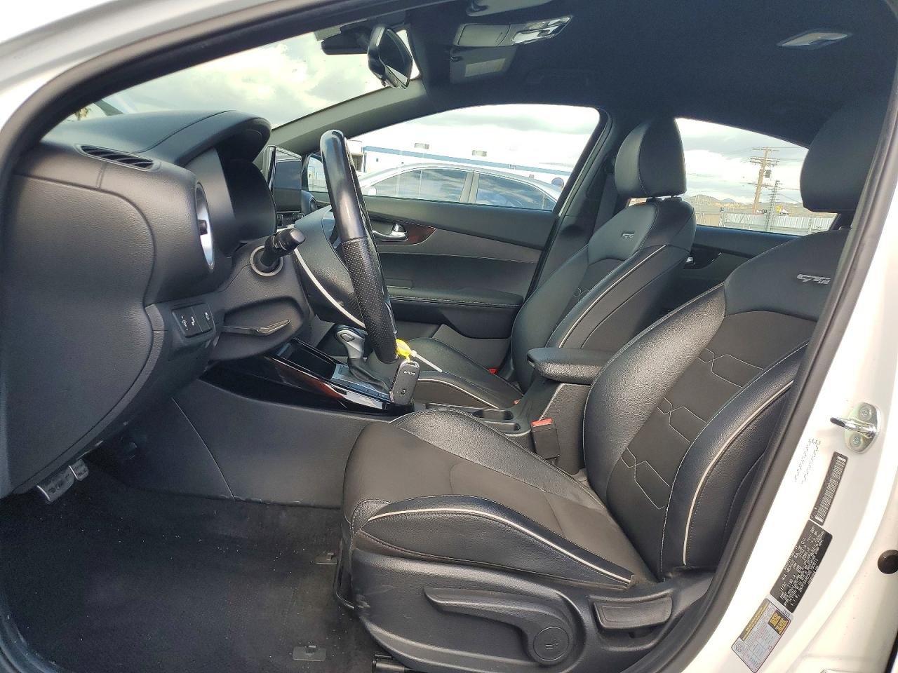 2024 KIA FORTE GT-LINE photo 7