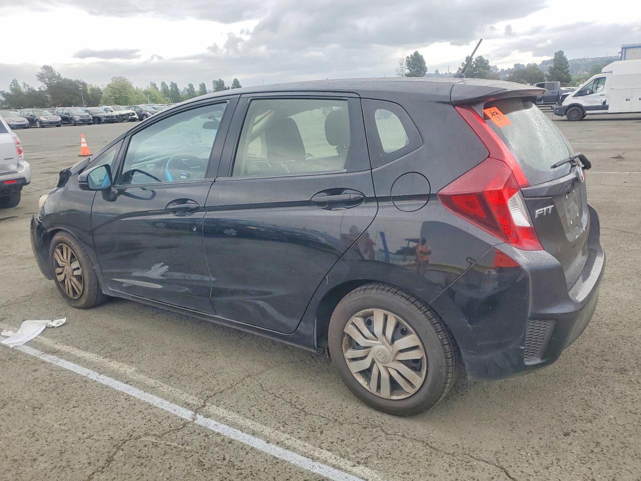 2016 HONDA FIT LX photo 3
