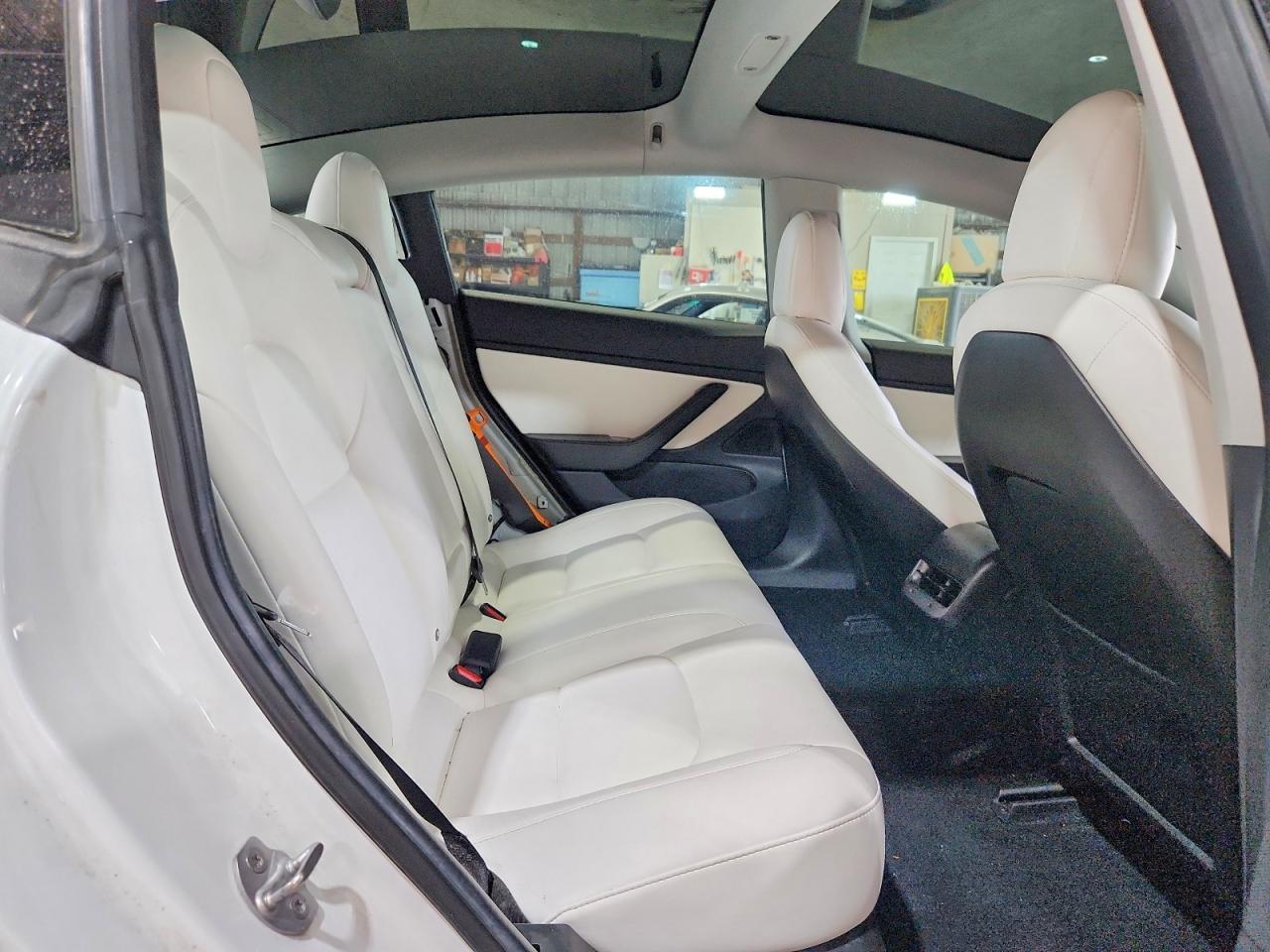 2018 TESLA MODEL 3 photo 19
