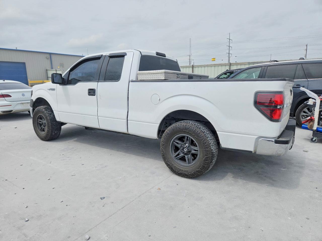 2014 FORD F150 SUPER CAB photo 2