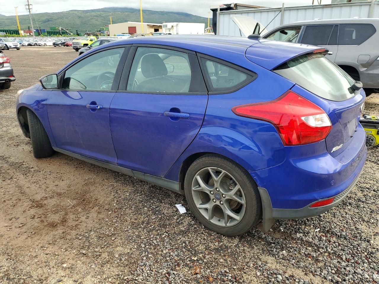 2014 FORD FOCUS SE photo 3