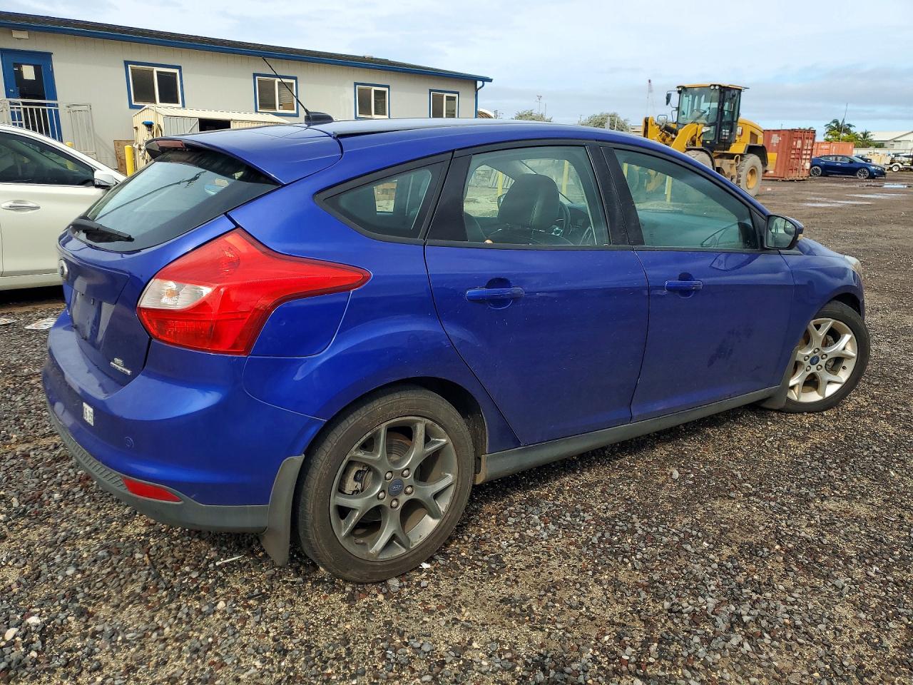 2014 FORD FOCUS SE photo 5
