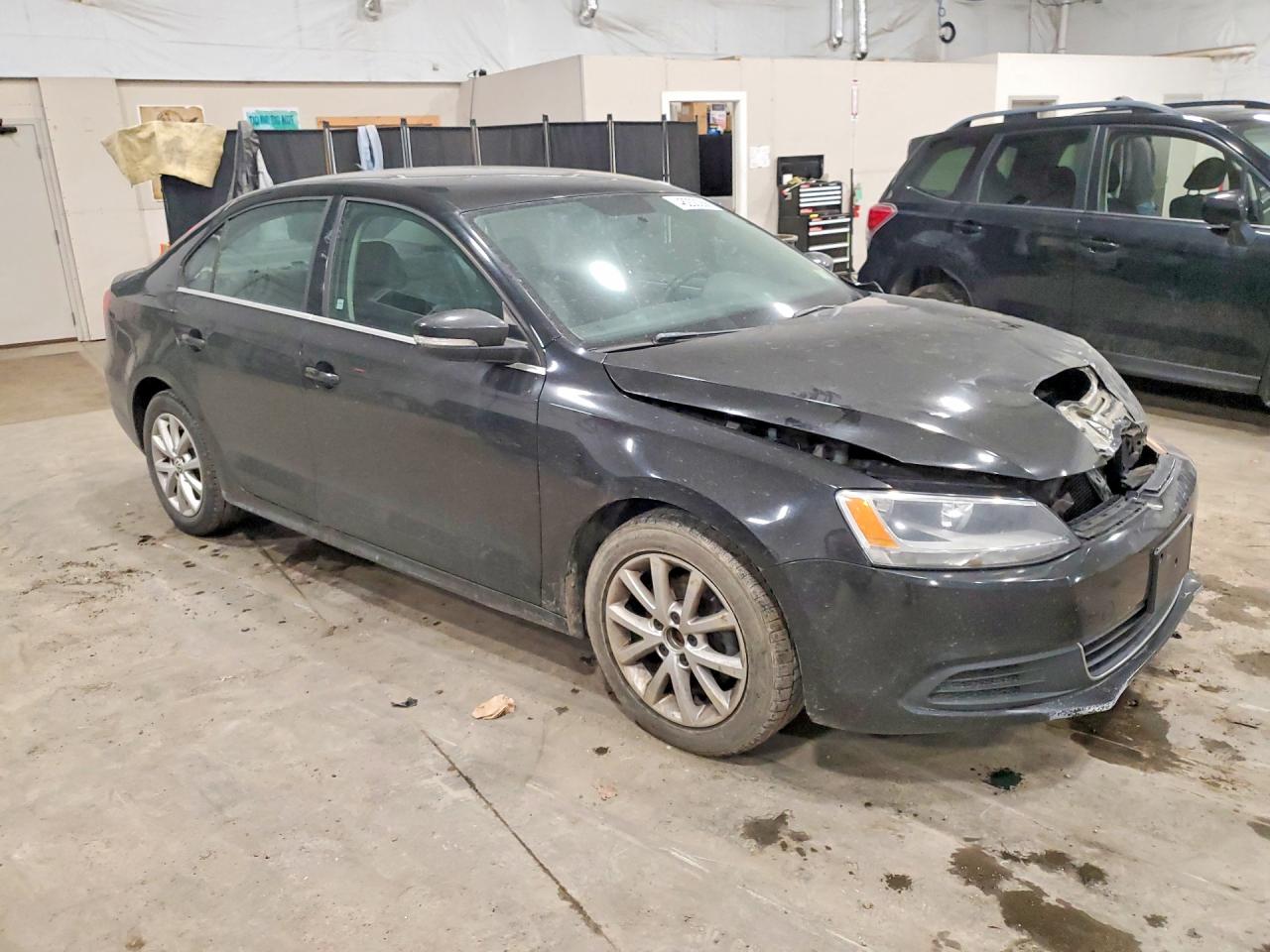 2013 VOLKSWAGEN JETTA SE photo 4