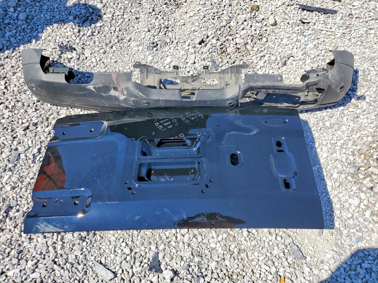 2022 FORD BRONCO BASE photo 25