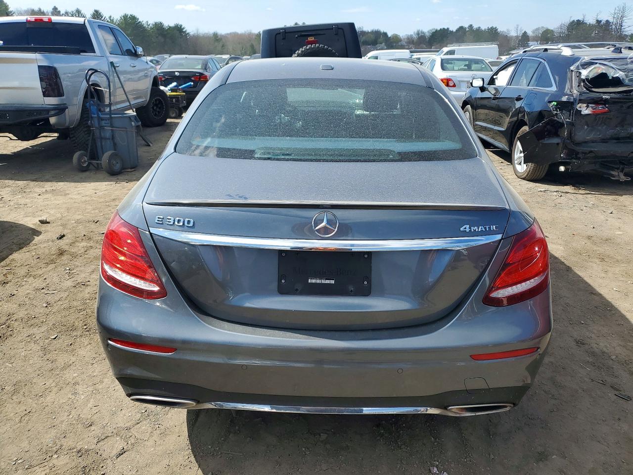 2018 MERCEDES-BENZ E 300 4MATIC photo 11