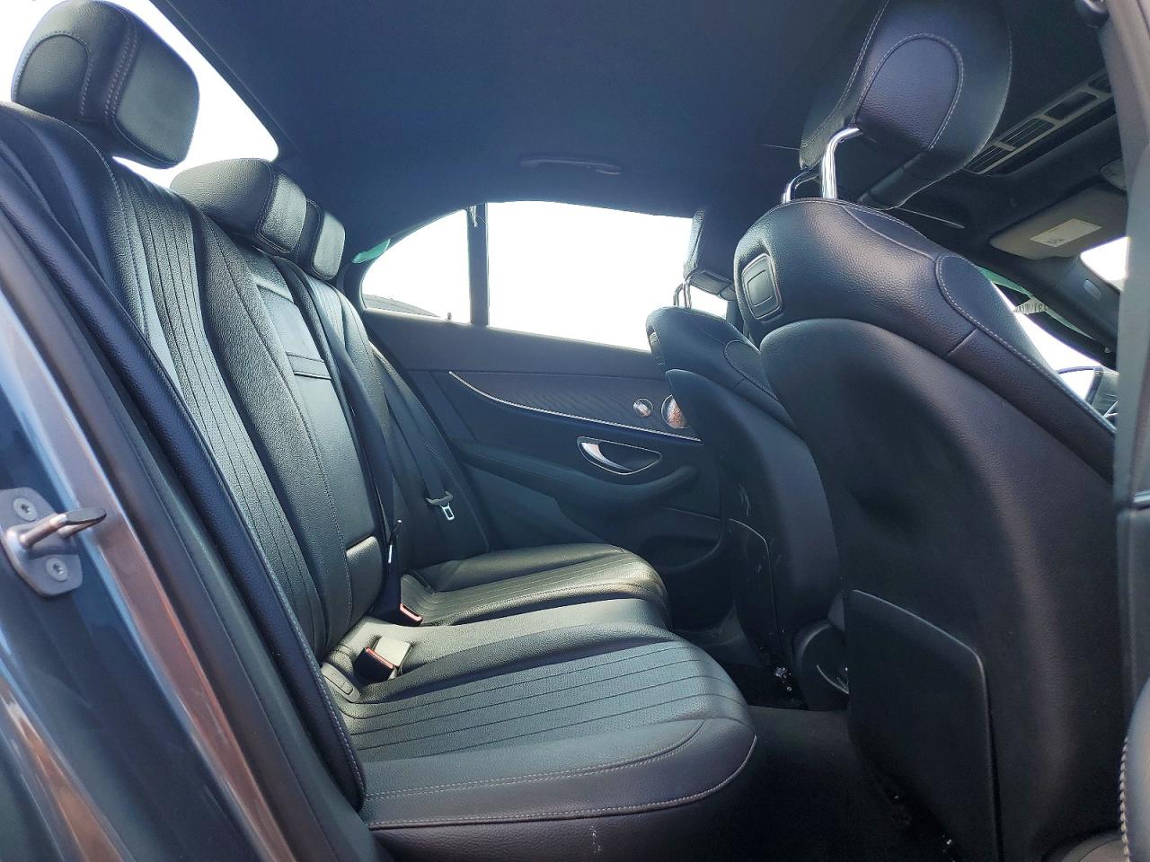 2018 MERCEDES-BENZ E 300 4MATIC photo 19