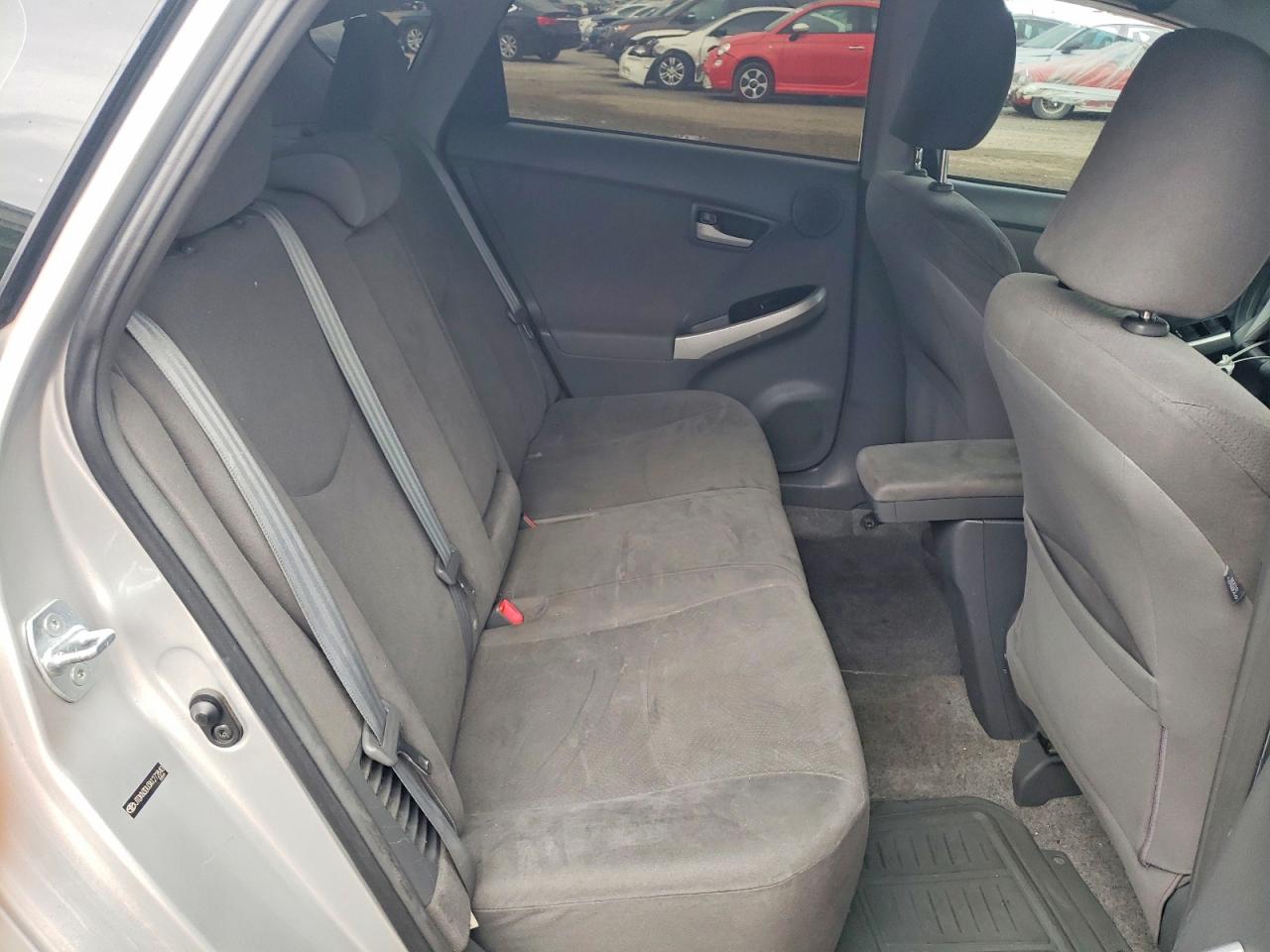 2010 TOYOTA PRIUS III photo 19