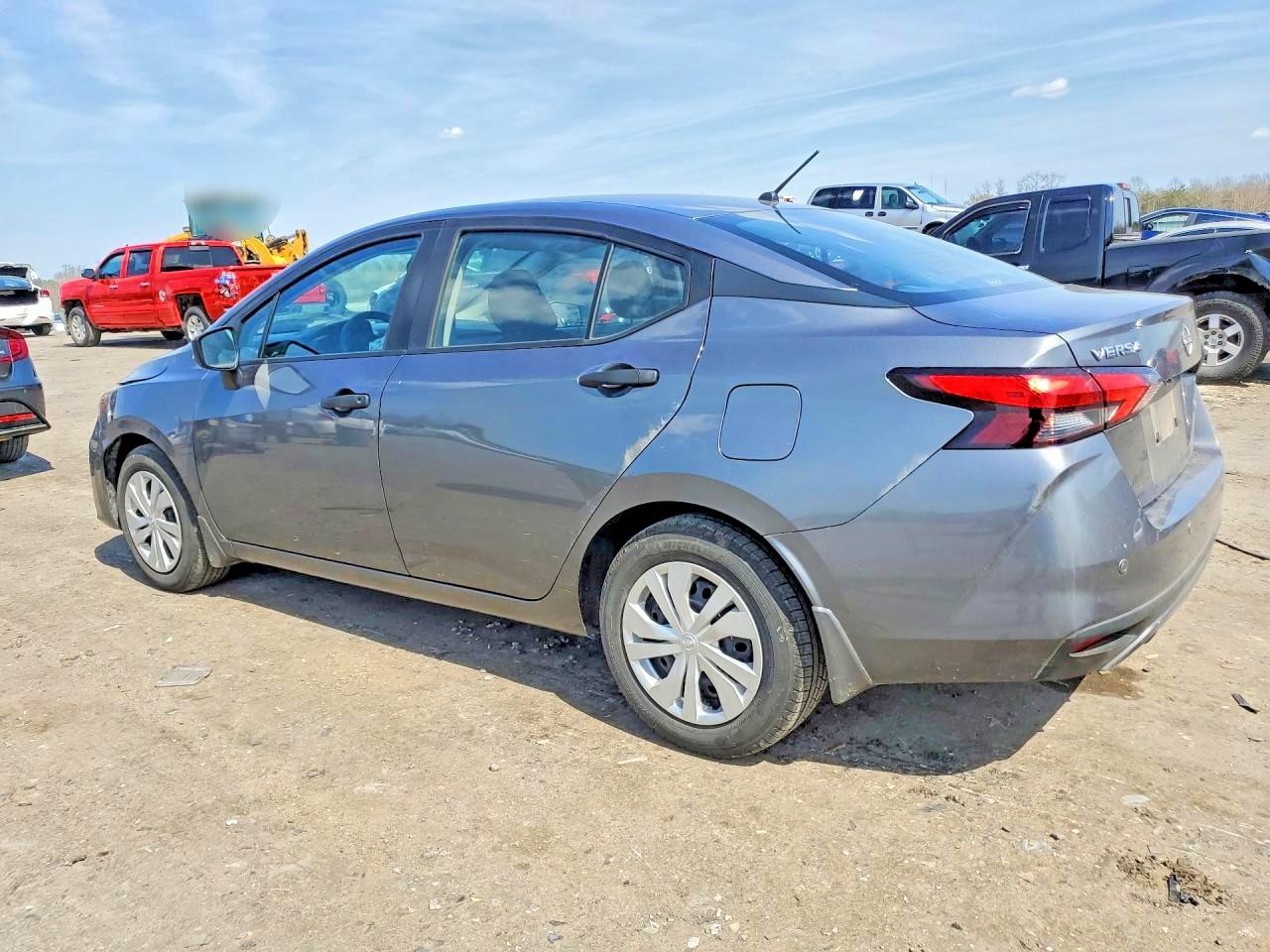 2024 NISSAN VERSA S photo 3