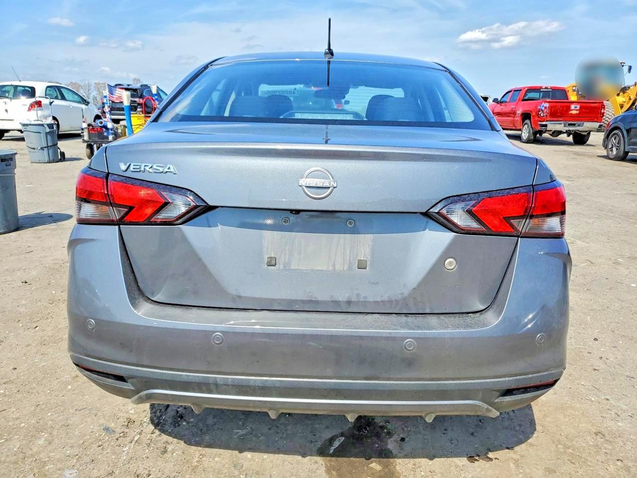 2024 NISSAN VERSA S photo 11