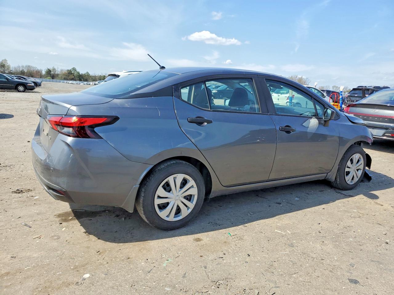 2024 NISSAN VERSA S photo 5