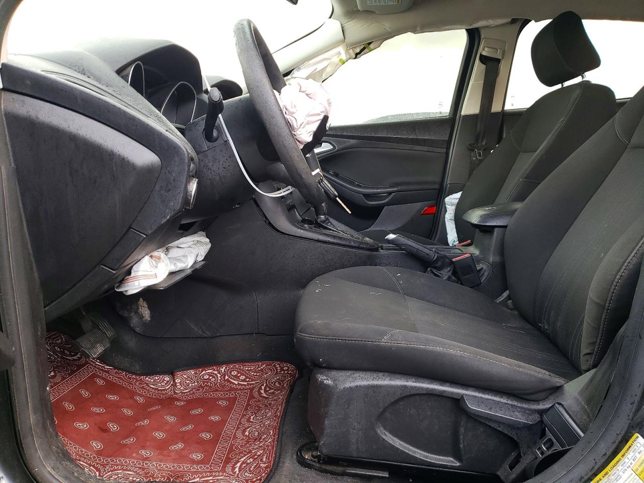 2017 FORD FOCUS SE photo 13