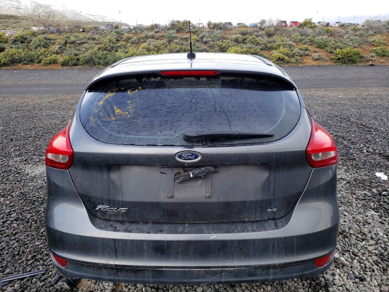 2017 FORD FOCUS SE photo 11