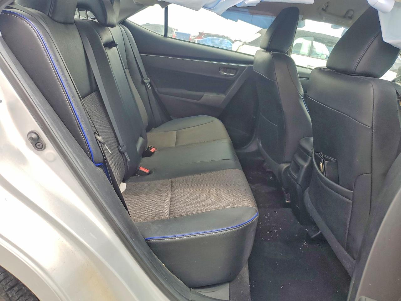 2018 TOYOTA COROLLA SE photo 19