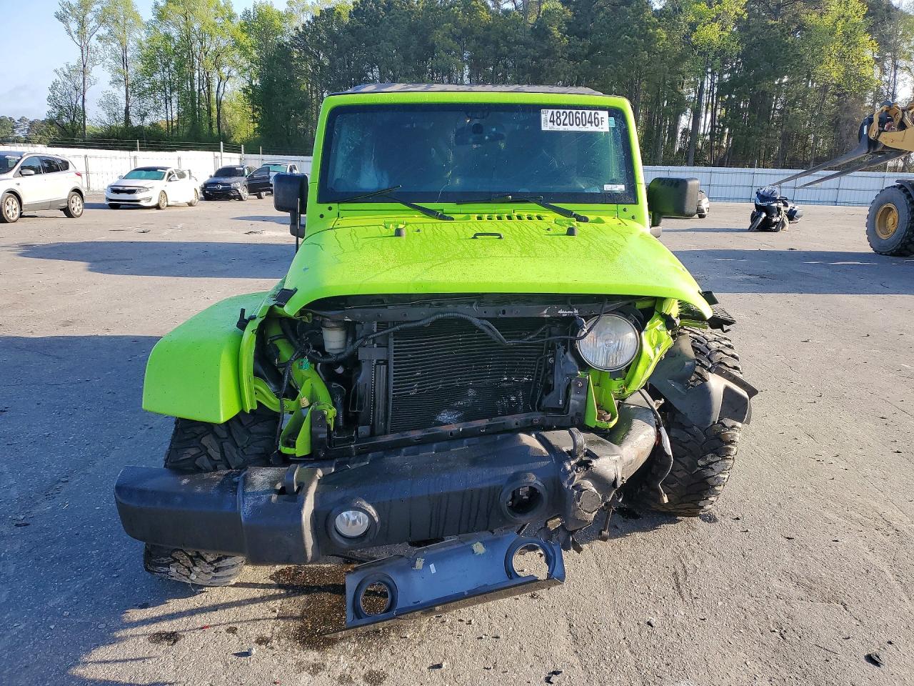 2013 JEEP WRANGLER UNLIMITED SAHARA photo 5