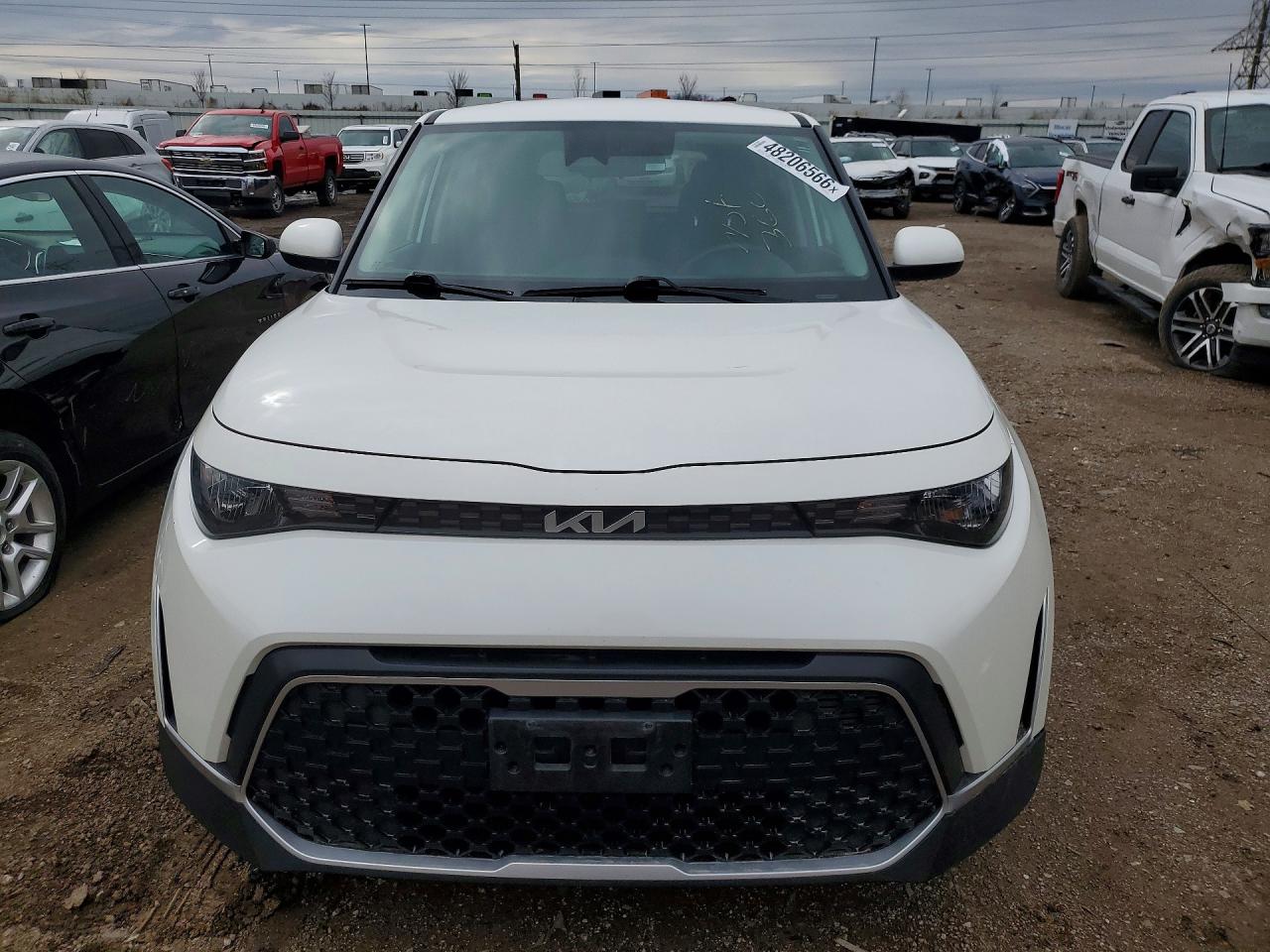 2024 KIA SOUL LX photo 9