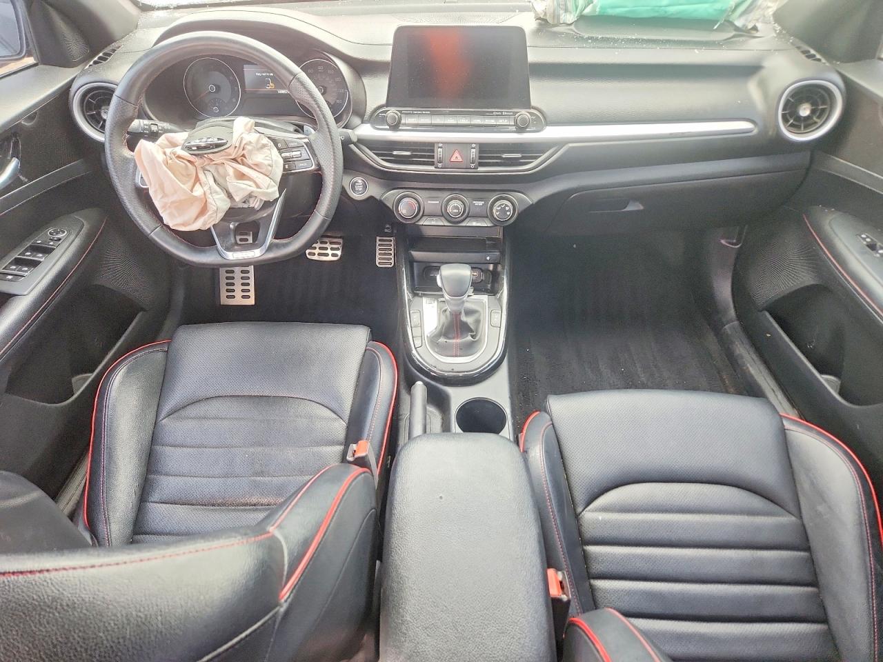 2021 KIA FORTE GT photo 8